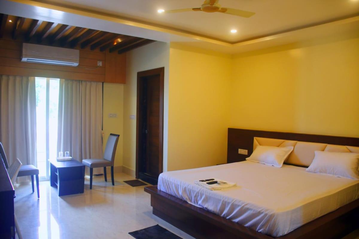 Prince Palace Jhargram Экстерьер фото