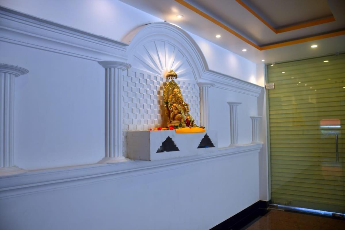 Prince Palace Jhargram Экстерьер фото